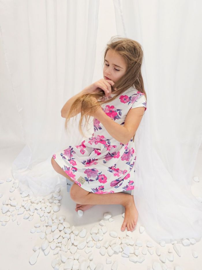 Dievčenské šaty PETALS s krátkym rukávom